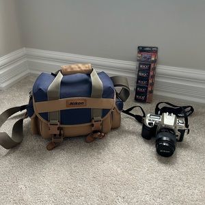 NIKON F60 AF NIKKOR 35-80mm MINT CONDITION EVERYTHING INCLUDED